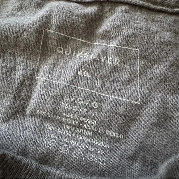 Quiksilver Men's T-Shirt Size L - Picture 5 of 6